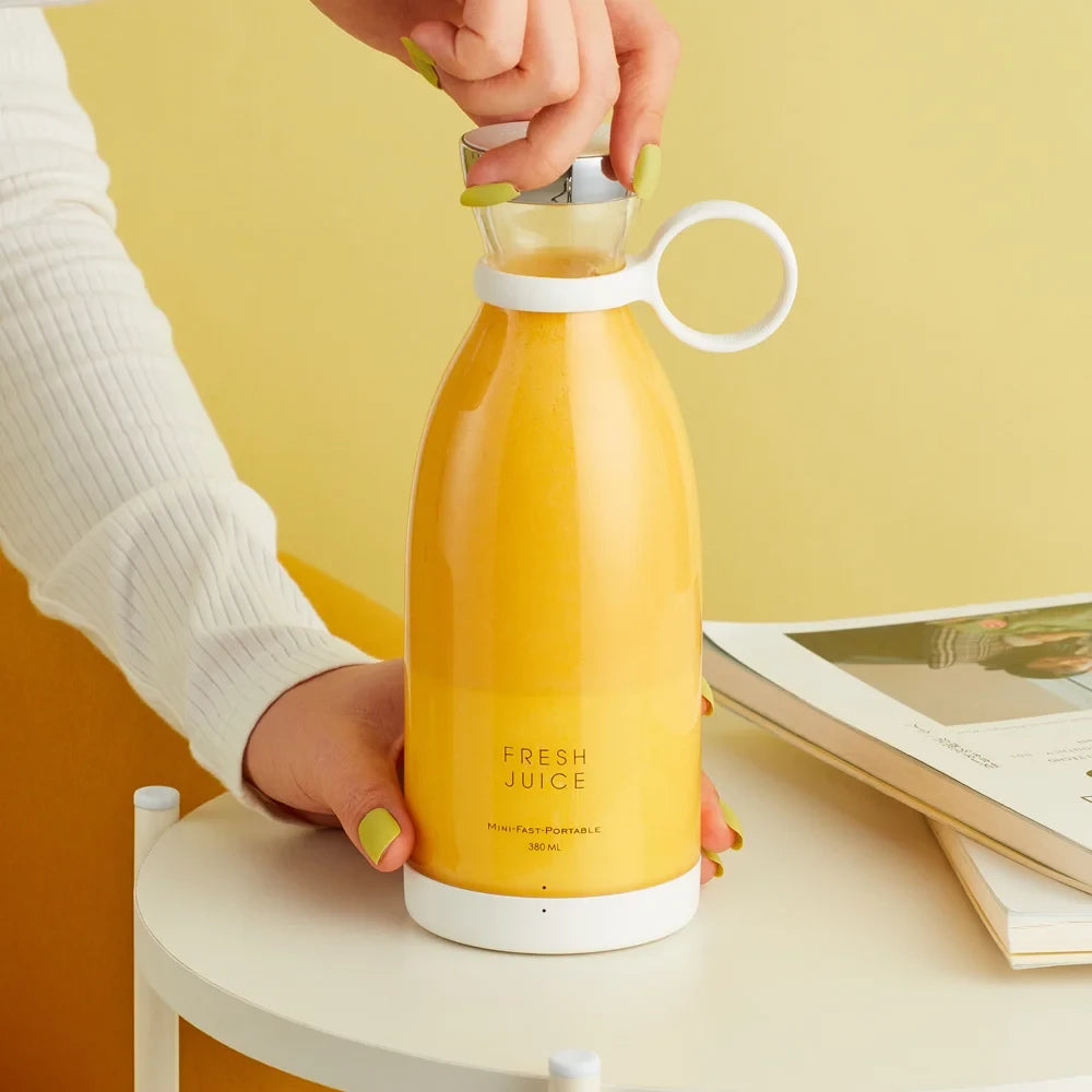 Portable Electric Fruit Juicer