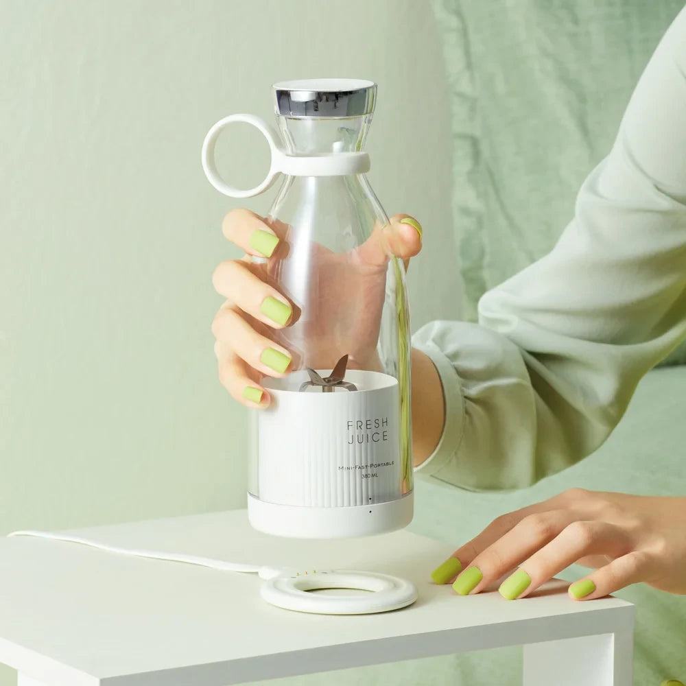 Portable Electric Fruit Juicer